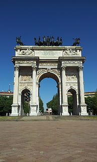 gate, gateway, arch, architecture, historic, milan, italy, famous Place, monument, europe, sky, travel destinations, history, tourism, travel, art and craft, triumphal arch, the past, sculpture, clear sky, representation, memorial, built structure, incidental people, statue, city, nature, outdoors, architectural column, 1080P, CC0, public domain, royalty free