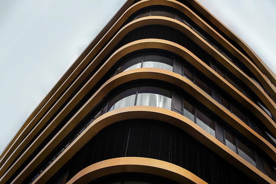 orm, øjenblik, Brun, glasbygning, lav, vinkelfotografering, beton, bygning, vindue, arkitektur, moderne, skyskraber, glas, ydre, kurve, struktur, Berlin, himmel, abstrakt, by, curf, væg, lav vinkel visning, bygning udvendig, bygget struktur, ingen mennesker, kontorbygning udvendig, kontor, dag, udendørs, bue, form, mønster, natur, design, forretning, luksus, lejlighed, 5K