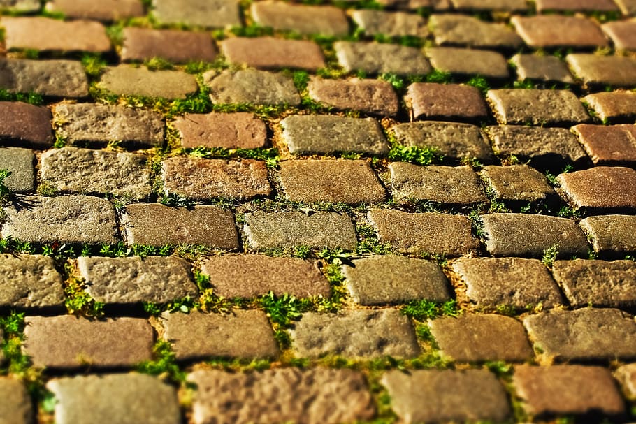 cărămidă brună, pietruită, plasture, drum, pietre, departe, cobblestones, pavaj, gri, model, structura, vechi, sol, fundal, zonă, pardoseală, piatră naturală, articulații, pavat, trotuar, podea de piatra, mușchi, tilt shift, efectul miniatural, cadru complet, fundaluri, nici o persoana, cărămidă, repetiţie, zi, a închide, texturată, cărare, perete, consecutiv, abundenţă, arhitectură, piatră, în aer liber, selectiv, material de piatră, grup mare de obiecte, aranjament, piatră de pavaj, 4K