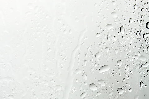 klar, glass, vann, regn, plate, vindu, dryppe, våt, depresjon, regndråpe, dårlig vær, sprøyte, bakgrunn, Trist, ufruktbar, grå, gjennomsiktig, vindusruter, beaded, vanndråpe, fuktighet, væske, løpe av, høst, full ramme, miste, glass - materiale, nærbilde, ingen folk, hvit farge, natur, innendørs, strukturert, mønster, forfriskning, rengjøring, ren, teksturert effekt, 2K, CC0, offentlig domene, opphavsrett gratis