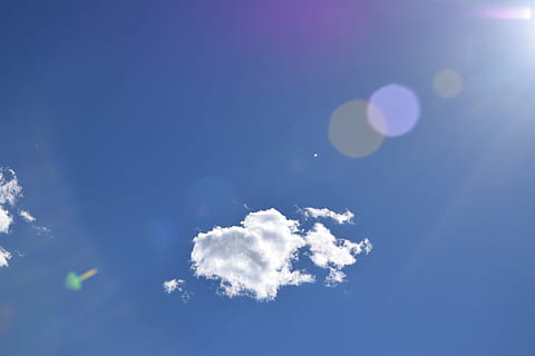 bulut, Aşk, gökyüzü, bulutu sev, mavi, doğa, hava, gün, arka, yaz, açık havada, uzay, bulut - gökyüzü, iklim, cennet, beyaz, meteoroloji, parlak, Güneş ışığı, ışık - doğal fenomen, sadece gökyüzü, doğada güzellik, düşük açılı görünüş, insansız, güneşli, mercek parlaması, güneş ışını, manzaralar - doğa, huzur, Güneş, kopya alanı, Beyaz renk, 5K, CC0, kamu malı, telif ücretsiz