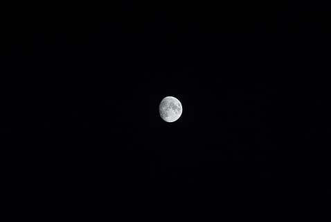 lluna gran, lluna, naturalesa, astronomia, superfície de la lluna, fons, color negre, Lluna planetària, nit, còpia espai, escena tranquil·la, espai, cel, lluna plena, bellesa a la natura, cap gent, escenics - natura, tranquil·litat, vista d’angle baix, a l'aire lliure, fosc, ciència, exploració espacial, cel clar, astrologia, espai i astronomia, llum de la lluna, 4K, CC0, domini públic, lliure de regalies