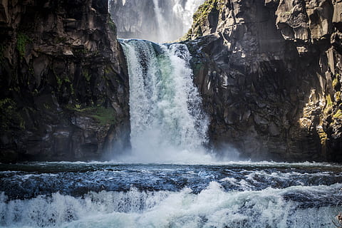 natur, vand, klipper, Skov, kaskade, dagslys, miljø, efterår, flyde, bevægelse, bjerg, udendørs, flod, naturskøn, strøm, træer, vandfald, våd, scenics - natur, skønhed i naturen, klippe, rock-objekt, flydende vand, magt i naturen, solid, ingen mennesker, lang eksponering, rock formation, jord, ikke-urbane scene, sprøjt, hav, flyder, faldende vand, 5K, CC0, offentligt domæne, royaltyfrie