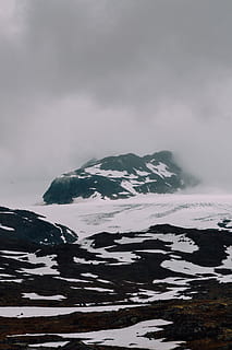 coberto de neve, terra, nublado, céu, Nevado, cadeia de montanhas, dia, montanha, nuvem, neve, panorama, rozan, Noruega, contraste, exterior, natureza, lado de fora, inverno, nuvem - céu, beleza na natureza, temperatura fria, scenics - natureza, meio Ambiente, tranquilidade, cena tranquila, montanha coberta de neve, ninguém, cena não urbana, névoa, Pico da montanha, ao ar livre, poder na natureza, 4K, CC0, domínio público, royalty free