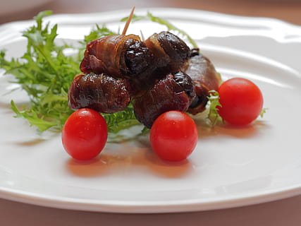 tapas, reception, devils on horseback, snack, food, cherry tomatoes, food and drink, plate, fruit, healthy eating, freshness, tomato, close-up, ready-to-eat, indoors, no people, vegetable, still life, focus on foreground, wellbeing, table, serving size, meat, herb, cherry tomato, temptation, 4K, CC0, public domain, royalty free