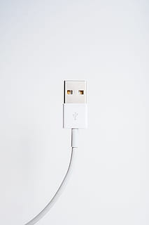 blanc usb minimal, blanc, USB, minimal, La technologie, électricité, sortie, câble, ligne électrique, Prise électrique, commutateur, source de courant, équipement, énergie, production de carburant et d'électricité, contrôle, lien, à l'intérieur, personne, espace de copie, la communication, prise de vue en studio, fermer, construction de murs, couleur blanche, objet unique, l'Internet, prise de connexion réseau, interrupteur, équipement électrique, 5K, CC0, domaine public, libre de droits