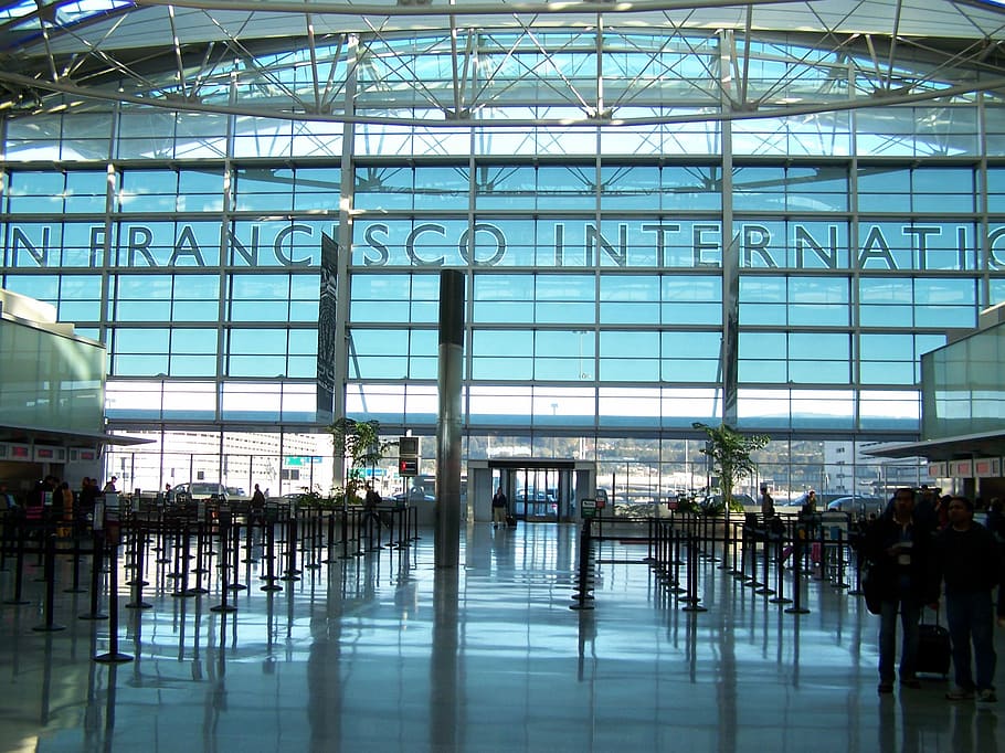 celeste, san francisco, internacional, edifici, finestra, interior, aeroport, barana, persona, vidre - material, arquitectura, a l'interior, reflexió, viatjar, estructura construïda, persones incidentals, transport, transparent, modern, sòls, seient, dia, grup de persones, sostre, terminal de l’aeroport, destinacions de viatge, ciutat, zona de sortida de l'aeroport, vidre, esperant, 2K