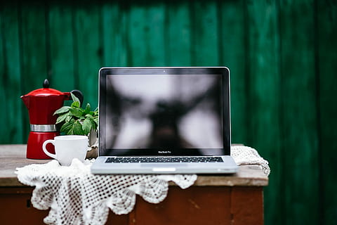 vintage workplace, Vintage, workplace, workspace, computer, macbook, technology, desk, laptop, countryside, green boards, table, wood - Material, computer Monitor, no People, internet, wireless technology, communication, indoors, connection, drink, food and drink, cup, mug, green color, still life, coffee cup, coffee - drink, coffee, focus on foreground, close-up, crockery, tea cup, 4K, CC0, public domain, royalty free