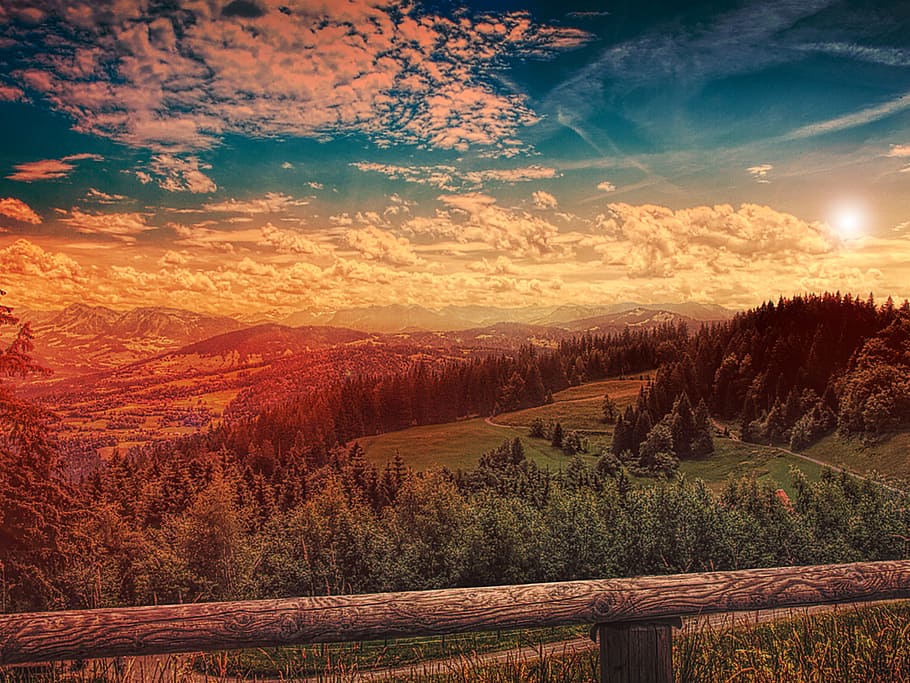 paisatge, muntanyes, naturalesa, cel, núvols, la llum del dia, bosc, fons de pantalla de la natura, a l'aire lliure, escènic, sol, arbres, veure la coberta, boscos, bellesa a la natura, escenics - natura, arbre, planta, medi ambient, tranquil·litat, escena tranquil·la, núvol - cel, terra, posta de sol, creixement, cap gent, idíl·lic, color taronja, tardor, muntanya, llum solar, canvi, 2K