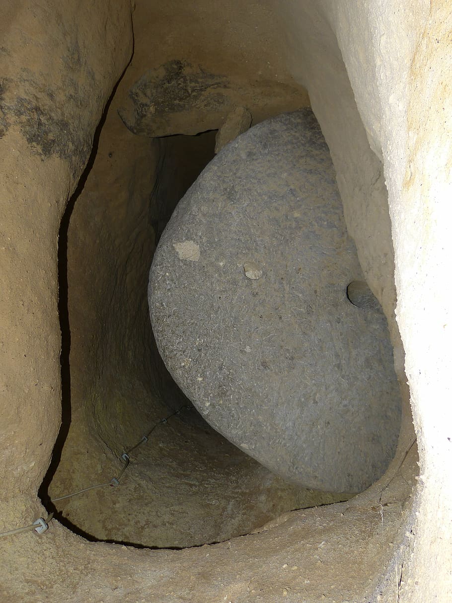 verchlussstein, rodar, lliscar, tancar l'entrada, ciutat subterrània, gall dindi, rock, sòlid, cap gent, rock - object, arquitectura, textura, naturalesa, dia, primer pla, formació de roca, a l'aire lliure, estructura construïda, aspre, llum solar, vista d’angle alt, forat, patró, història, geologia, 4K