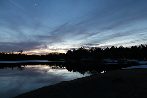 posta de sol, crepuscle, llac, reflexió, cel del capvespre, tarda, silueta, vespre, cel, aigua, nit, blau, núvols, nebraska, escenics - natura, escena tranquil·la, tranquil·litat, arbre, núvol - cel, bellesa a la natura, naturalesa, planta, cap gent, bosc, medi ambient, escena no urbana, llac de reflexió, 4K, CC0, domini públic, lliure de regalies
