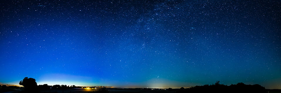 astronomi, biru, terang, awan, konstelasi, kosmos, gelap, senja, malam, galaksi, pemandangan, cahaya, bulan, alam, di luar rumah, panorama, ilmu, bintang jatuh, bayangan hitam, ruang, langit berbintang, bintang, matahari, perjalanan, alam semesta, bintang - ruang, langit, scenics - alam, diterangi, keindahan di alam, ketenangan, tidak ada orang, adegan yang tenang, Arsitektur, pohon, idilis, eksterior bangunan, Bima Sakti, 5K