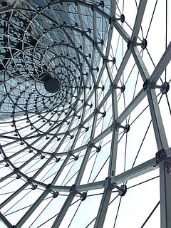 Gebäude, Innere, strukturelle, Aussicht, die Struktur, Linienmuster, Gebäudestruktur, Flachwinkelansicht, gebaute Struktur, die Architektur, Muster, Tag, keine Leute, Himmel, Decke, Metall, Geometrische Figur, Design, gestalten, Dachfenster, architektonisches Merkmal, drinnen, direkt darunter, Natur, Sonnenlicht, Glas - Material, modern, stehlen, Legierung, Architektur und Kunst, Kuppel, 2K, CC0, gemeinfrei, lizenzfrei