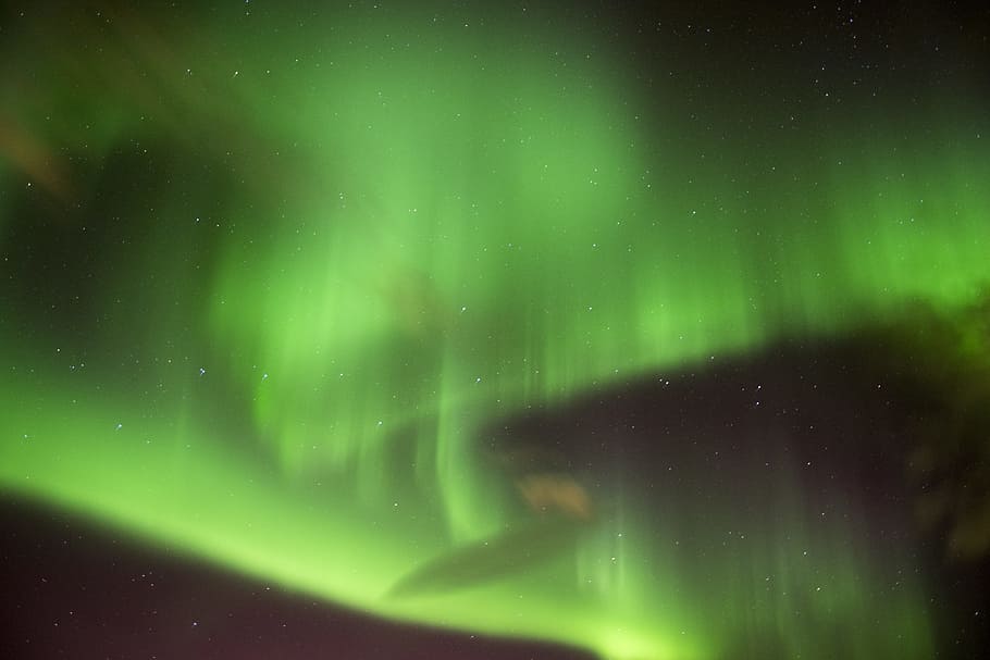 llums d’aurora, fotografia, aurora boreal, resum, blau, naturalesa, fons, nit, color verd, aurora polaris, il·luminat, bellesa a la natura, escenics - natura, espai, astronomia, cel, estrella - espai, cap gent, tranquil·litat, idíl·lic, misteri, fenomen natural, por, escena tranquil·la, vista d’angle baix, temperatura de fred, lluminositat, 5K