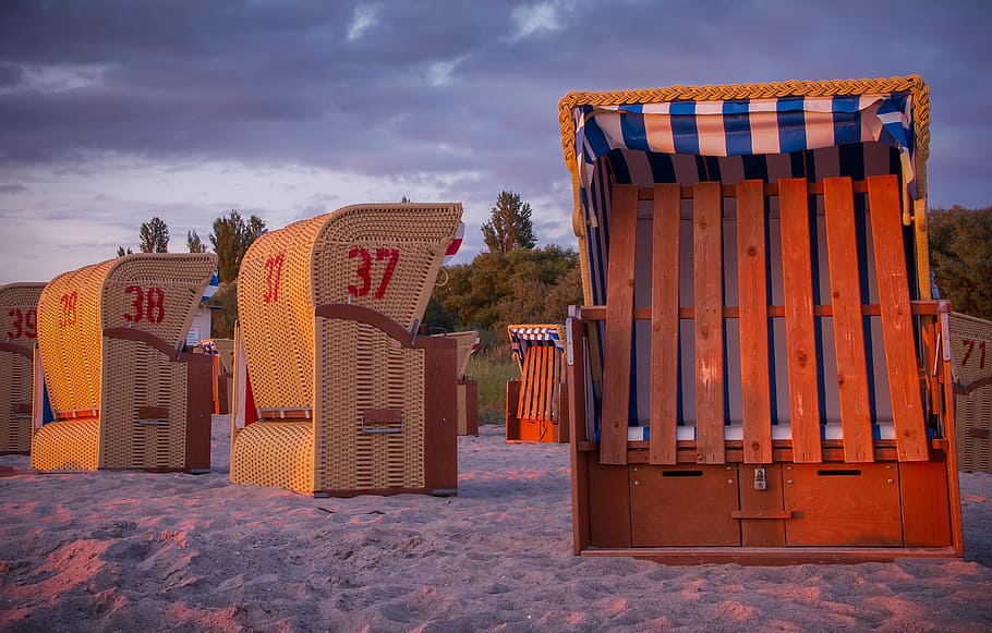 zonsondergang, strandstoel, wolken, strand, zee, Noordzee, zand, kust, hemel, klaveren, vakantie, Oostzee, zon, abendstimmung, avond, zandstrand, natuur, zomer, Waddenzee, herstel, eiland, usedom, aan Zee, duinlandschap, blauw, toneel-, humeur, strandstoel met een kap, wolk - lucht, land-, gestreept, geen mensen, dag, architectuur, patroon, buitenshuis, schoonheid in de natuur, stoel, afwezigheid, ingebouwde structuur, zonlicht, fabriek, rustige scène, 5K
