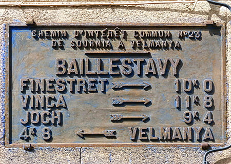 indicative, indications, roads, indicators, old, text, communication, no people, western script, metal, wall - building feature, day, art and craft, craft, close-up, information, wall, wood - material, script, sign, built structure, non-western script, outdoors, information sign, message, 4K, CC0, public domain, royalty free