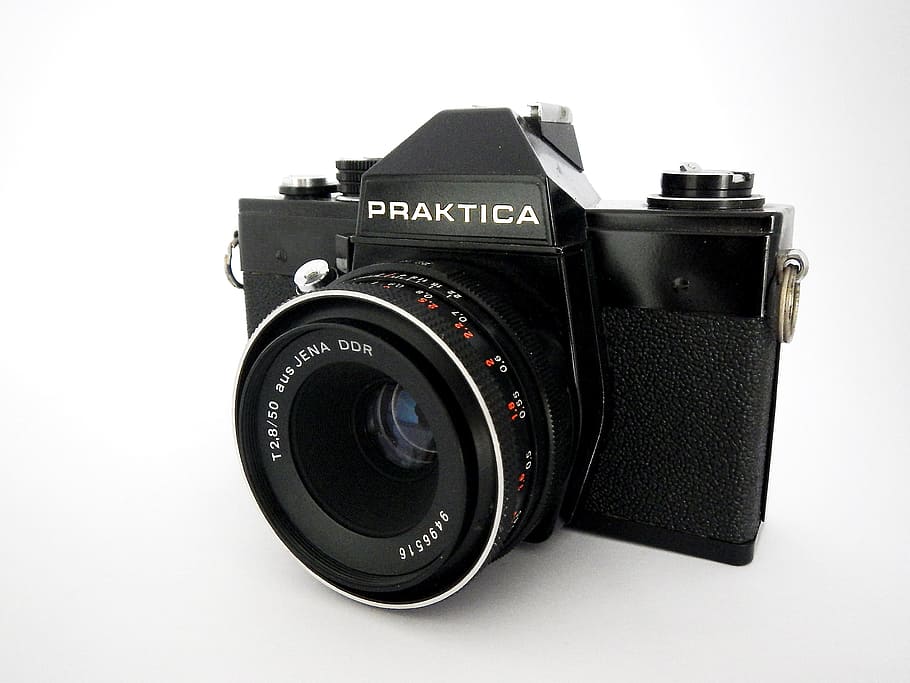 càmera, rodar, fotografia, digital, càmera antiga, fotògraf, càmera - equip fotogràfic, temes de fotografia, lent - instrument òptic, equip fotogràfic, tecnologia, color negre, a l'interior, tir de l'estudi, càmera slr, lent - ull, càmera digital, equipament, fons blanc, tallar, cap gent, sol objecte, natura morta, modern, primer pla, netejar, càmera de vídeo domèstica, 4K