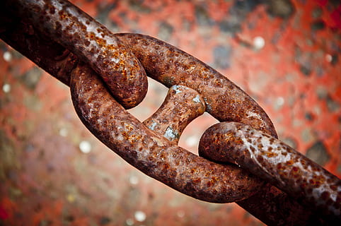 brown, black, metal mariner chain, chain, rust, iron, metal, macro, rusty, weathered, close-up, focus on foreground, no people, old, run-down, decline, day, safety, textured, deterioration, damaged, security, obsolete, protection, outdoors, abandoned, iron - metal, 4K, CC0, public domain, royalty free