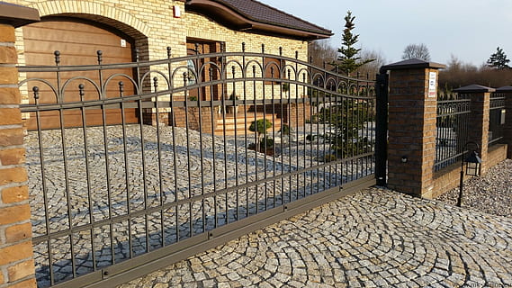 SA, mKL, pos, gard, arhitectură, arhitectura și clădirile, Poartă, exteriorul clădirii, în aer liber, Intrare, închisoare, construită, pietruită, zi, clădire, stradă, limite, nici o persoana, natură, barieră, cărare, oraș, istorie, trecutul, Securitate, 1080P, CC0, domeniu public, fără drepturi de autor
