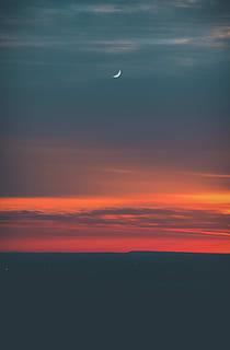 Seehorizont, golden, Stundenzeit, Fotografie, Sonnenuntergang, Szene, Halbmond, Himmel, Wolke, Mond, dunkel, Morgen, Sonne, Horizont, Silhouette, Orange, Licht, Schönheit in der Natur, wolke - himmel, Szenen - Natur, ruhige Szene, Ruhe, orange Farbe, keine Leute, Natur, idyllisch, draußen, Horizont über Wasser, Meer, Wasser, 4K, CC0, gemeinfrei, lizenzfrei