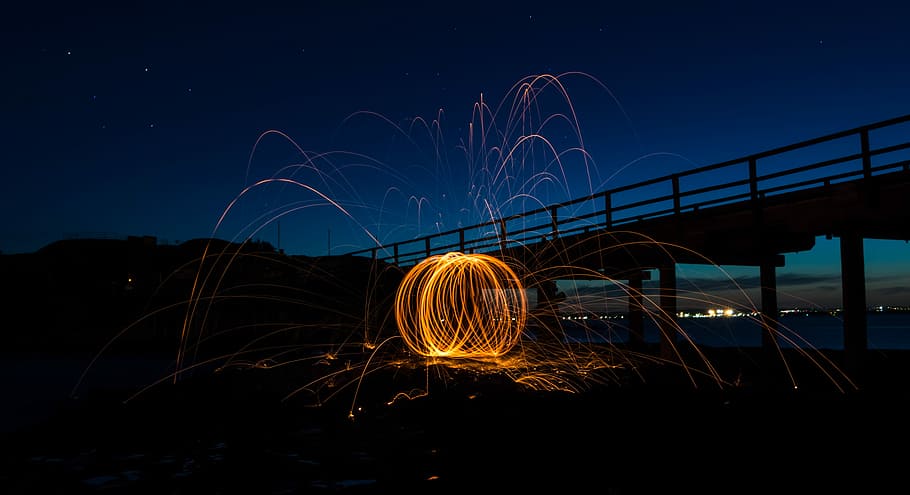 exhibició de focs artificials, pont, fotografia steelwol photography, focs artificials, llum, il·luminat, fosc, aigua, ciutat, urbà, silueta, orbe, australium, sydney, la perouse, nit, exposició llarga, moviment, cel, llana de filferro, moviment borrós, arquitectura, naturalesa, connexió, pont - estructura feta per l'home, girant, estructura construïda, brillant, a l'aire lliure, cap gent, pintura de llum, foc - fenomen natural, espurnes, 4K