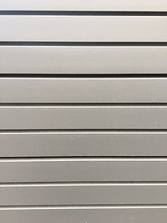 struttura, parete, modello, strisce, grigio, argento, architettura, plastica, Materiale, pannello, sfondi, ferro - metallo, metallo, chiuso, acciaio, fotogramma intero, nessuno, ripetizione, avvicinamento, giorno, caratteristica della parete, strutturato, in casa, di fila, struttura costruita, protezione, sicurezza, otturatore, color argento, persiane, ferro ondulato, ferro, ondulato, 4K, CC0, dominio pubblico, privo di copyright