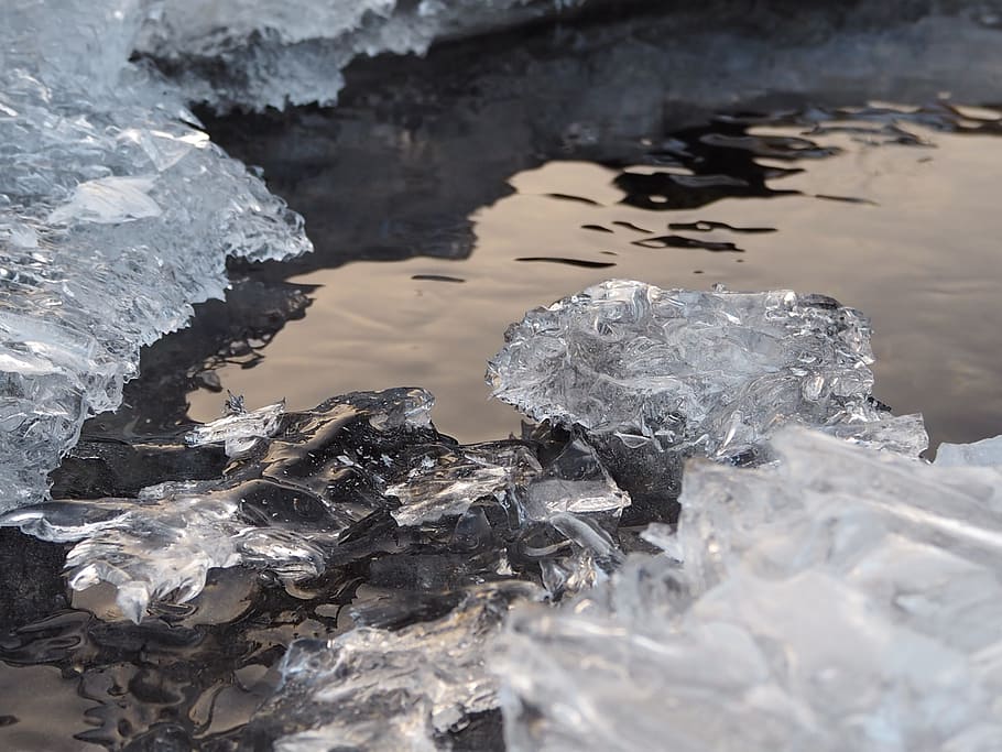 isvand, krystaller, afspejling, natur, is, vand, vinter, rock-objekt, ingen mennesker, smeltning, gletscher, dag, kold temperatur, Frosset, klippe, udendørs, solid, skønhed i naturen, ro, jord, høj vinkel visning, geologi, hvid farve, krystal, renhed, 4K