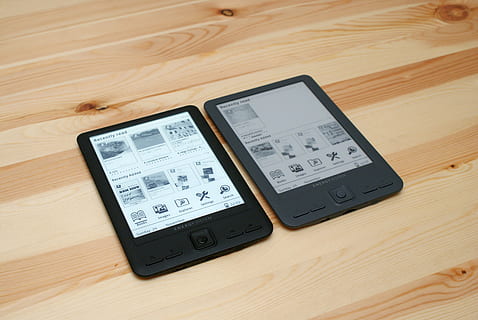 e-book, e-reader, energy sistem, e-paper, ebook, e-ink, book, technology, wood - Material, equipment, table, wireless technology, communication, indoors, wood, no people, connection, portable information device, high angle view, smart phone, digital tablet, hardwood floor, close-up, mobile phone, desk, furniture, flooring, internet, wood grain, electrical equipment, 4K, CC0, public domain, royalty free