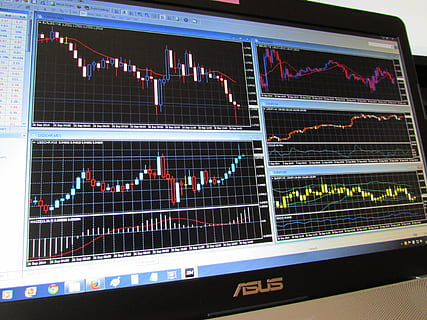 noir, ordinateur asus, moniteur, une analyse, graphique, carnet, cours, afficher, tendance, analyser, développement, nombre, personne, La technologie, affaires, la finance, diagramme, faire de l'argent, fermer, moniteur d'ordinateur, la communication, texte, ordinateur, Les données, équipement informatique, investissement, affaire d'entreprise, données boursières, à l'intérieur, 4K, CC0, domaine public, libre de droits