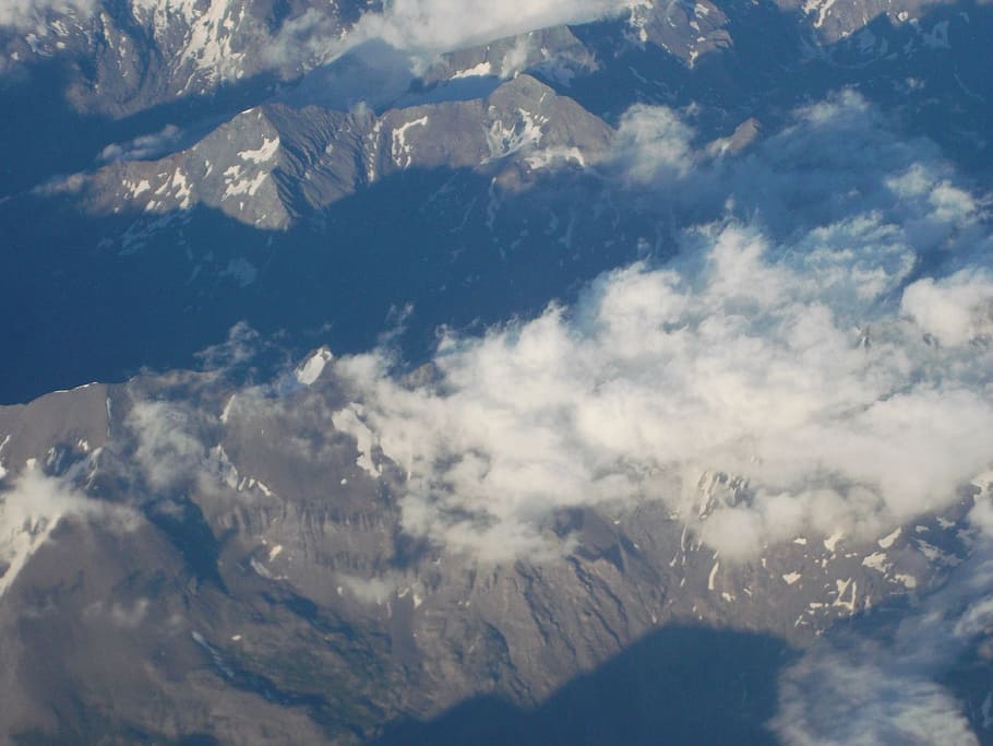 montagne, alpino, altezza, nuvola - cielo, montagna, scenics - natura, cielo, ambiente, bellezza nella natura, la tranquillità, scena tranquilla, catena montuosa, natura, paesaggio, nessuno, giorno, vista aerea, la neve, all'aperto, blu, Cloudscape, idilliaco, montagna innevata, sopra, picco di montagna, meteorologia, 4K