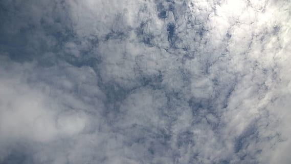 Himmel, Wolke, Regen, wolkige Himmel, Natur, Blau, Wetter, Hintergründe, Luft, wolke - himmel, draußen, Tag, Klima, bedeckt, Wolkengebilde, Kumuluswolke, Meteorologie, Schönheit in der Natur, Szenen - Natur, keine Leute, Flachwinkelansicht, Umgebung, Ruhe, weiße Farbe, Dramatischer Himmel, idyllisch, Wind, 2K, CC0, gemeinfrei, lizenzfrei