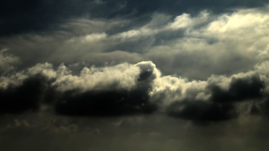 gråa moln, himmel, moln, storm, molnig, moln - himmel, clouds, dramatisk himmel, humörlig himmel, mulen, åskväder, storm moln, vind, mörk, bakgrunder, atmosfär, miljö, natur, scenics - natur, skönhet i naturen, inget folk, utomhus, regn, olycksbådande, meteorologi, skyfall, klimat, stripig, 2K