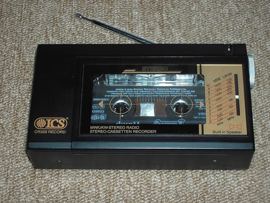 magnetofon, elektricky, elektronický, elektrotechnika, elektronika, hudba, páska, přehrávání, Paměť, rádio, malý, staromódní, retro stylu, technologie, elektronický průmysl, mluvčí, elektrické zařízení, starý, jeden objekt, antický, nikdo, zařízení, sdělení, Dějiny, analogový, minulost, detail, uvnitř, nástěnný prvek, umělecká kultura a zábava, číslo, 2K