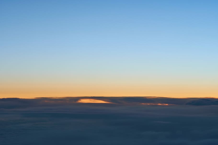 hav af skyer, hvid, blå, himmel, time, i luften, skyer, cloudscape, skyhimmel, scenics - natur, skønhed i naturen, rolig scene, ro, solnedgang, kopiere plads, ingen mennesker, idyllisk, natur, sky - himmel, miljø, orange farve, udendørs, ikke-urbane scene, landskab, horisont, fjern, over, 5K