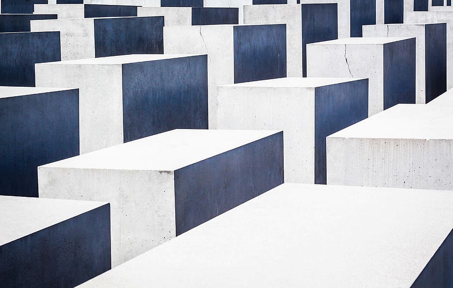 weiße Betondecken, Foto des Fahrrades, Muster, Denkmal, Blau, Weiß, geometrisch, Beton, Textur, schwarz, grau, Rock, Schatten, Box, Zement, Block, die Architektur, Hintergründe, Blockform, Geschichte, Vollbild, die Vergangenheit, keine Leute, Reiseziele, Nahansicht, Reise, Tag, Stadt, Religion, Monument, gebaute Struktur, draußen, 5K