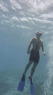 apnea, immersione libera, apneista, immersione, tuffatore, pinne, subacqueo, immersioni in subacquea, una persona, maschera subacquea, avventura, nuoto, mare, acqua, persone reali, stili di vita, sottomarino, attività di svago, sport, sport acquatico, natura, esplorazione, lunghezza intera, giorno, uomini, all'aperto, occhiali, immersione subacquea, lo snorkeling, 4K, CC0, dominio pubblico, privo di copyright