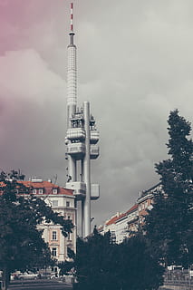Struktur, Probe, Turm, Nadel, Stadt, die Architektur, gebaute Struktur, Gebäudehülle, Baum, Himmel, Pflanze, Natur, große Höhe, Reiseziele, keine Leute, Gebäude, Tag, Kommunikation, wolke - himmel, Reise, draußen, modern, Bürogebäude außen, Verschmutzung, Wolkenkratzer, Luftverschmutzung, globale Kommunikation, 4K, CC0, gemeinfrei, lizenzfrei