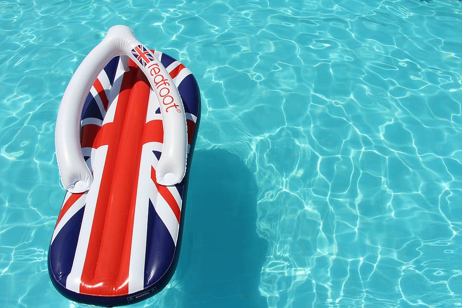 sommer, pool, skifer, ferie, blændingen, London, vand, sikkerhed, natur, svømmepøl, livsbælte, oppustelige, beskyttelse, flydende, høj vinkel visning, flyder på vandet, ingen mennesker, dag, blå, udendørs, slange, nautiske fartøj, sollys, turkisfarvet, 2K