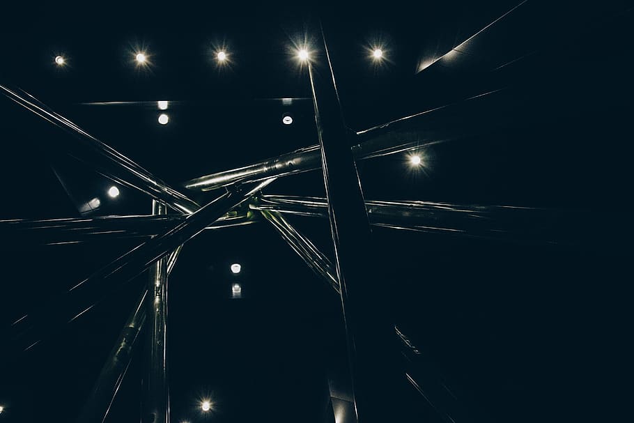 resumen, Art º, oscuro, dinámica, electricidad, gráfico, iluminado, insubstancial, ligero, luces, línea, luminiscencia, noche, equipo de iluminación, nadie, arquitectura, transporte, luz - fenómeno natural, puente, conexión, puente - estructura hecha por el hombre, estructura construida, movimiento, vista de ángulo bajo, luz de la calle, dirección, al aire libre, larga exposición, el camino a seguir, carretera de varios carriles, 5K