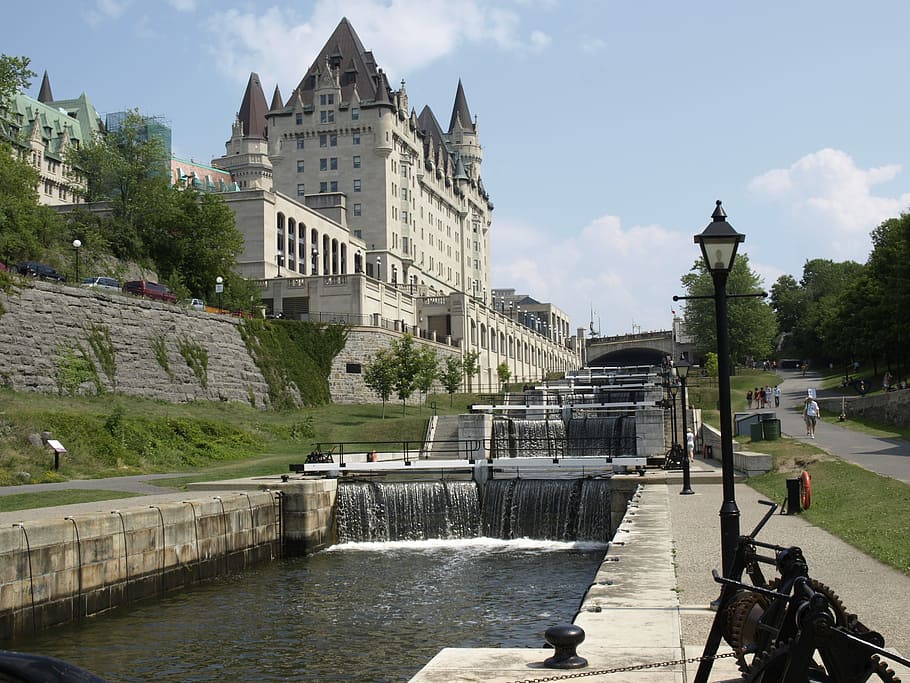 ottawa, Canadà, panys, arquitectura, estructura construïda, exterior de l'edifici, aigua, cel, naturalesa, viatjar, riu, persones incidentals, dia, destinacions de viatge, planta, turisme, edifici, arbre, el passat, història, ciutat, pont - estructura feta per l'home, 2K