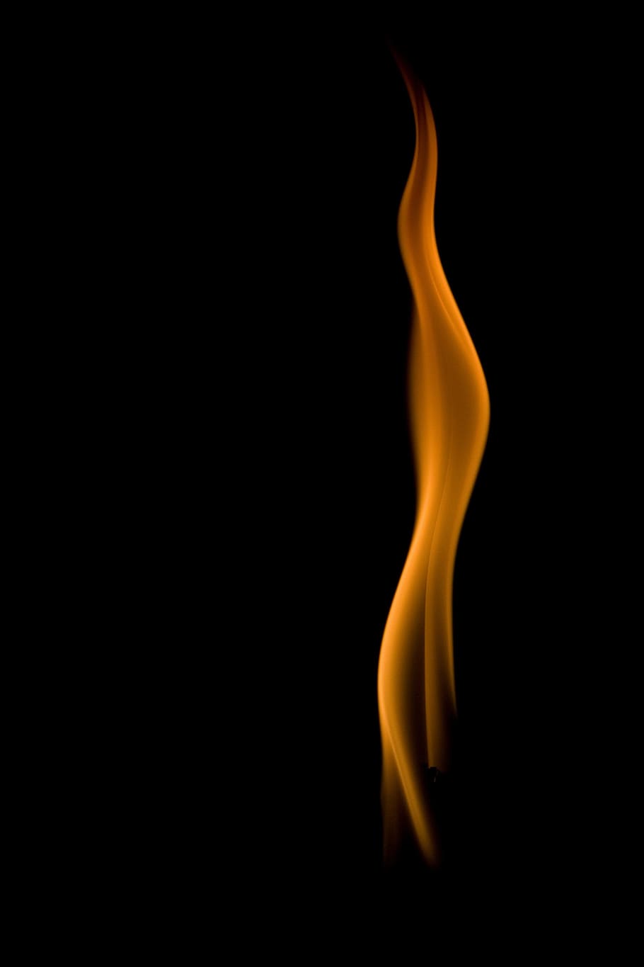 foc groc, flama, foc, taronja, inflamable, calor, cremar, cremant, fons negre, tir de l'estudi, foc - fenomen natural, calor - temperatura, a l'interior, primer pla, cap gent, moviment, naturalesa, còpia espai, resum, color negre, brillant, senzillesa, fum - estructura física, groc, encendre, canvi de forma, fusió, infern, 2K