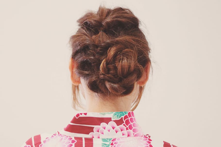 donna, impanato, Marrone, capelli, capelli castani, una persona, donne, persone, etnia caucasica, immagine a colori, acconciatura, adulto, girato in studio, femmine, retrovisore, Capello umano, solo bambini, Chignon, in casa, moda, colpo alla testa, ritratto, modello, caratteristica della parete, stili di vita, Treccia, intrecciato, motivo floreale, 1080P