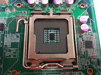 carte mère, socket cpu, ordinateur, Industrie électronique, circuit imprimé, La technologie, puce informatique, équipement électrique, lien, équipement informatique, fermer, la communication, couleur verte, personne, partie informatique, complexité, équipement, industrie, plein cadre, nombre, à l'intérieur, arrière-plans, CPU, composant électrique, 2K, CC0, domaine public, libre de droits