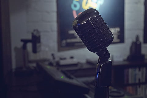 black, studio microphone, inside, studio, microphone, micro, jazz, recording, audio, music, sound, sound recording, technology, records, talk, electronics, music studio, stereo, music recording, metallic, retro, vintage, old, stage - Performance Space, broadcasting, recording Studio, equipment, audio Equipment, old-fashioned, retro Styled, entertainment, sound Recording Equipment, focus on foreground, indoors, night, no people, close-up, architecture, input device, arts culture and entertainment, communication, connection, metal, black color, still life, man made object, industry, 4K, CC0, public domain, royalty free