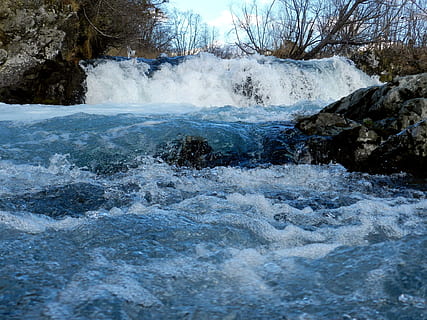 vandfald, kaskade, Grænseværdi, overløbskant, efterår, bjerg stream, bjerge, landskab, rejse, sten, natur, bjerglandskab, højland, bjergdal, højde, turisme, Kamchatka, vand, sne, sneen, skønhed i naturen, klippe, scenics - natur, bevægelse, rock-objekt, ingen mennesker, magt i naturen, solid, strøm, flydende vand, dag, vandsport, sport, havnefronten, lang eksponering, flyder, udendørs, breaking, 1080P, CC0, offentligt domæne, royaltyfrie