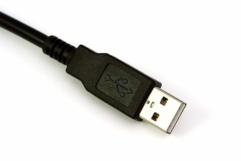 universale, seriale, bus, USB, cavo, condurre, universale, seriale, autobus, computer, cavo USB, tecnologia, spina di connessione di rete, cavo del computer, connessione, attrezzatura, presa di corrente, isolato, dati, parte del computer, sfondo bianco, nessuno, avvicinamento, singolo oggetto, girato in studio, ritagliare, colore nero, attrezzatura informatica, comunicazione, in casa, elettricità, Internet, Alimentazione elettrica, acciaio, componente elettrico, 720P, CC0, dominio pubblico, privo di copyright
