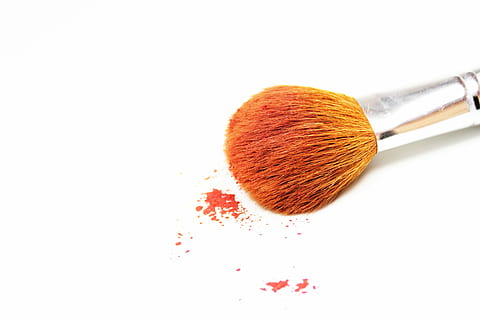 pennello da trucco arancione, trucco, spazzola, arancia, isolato, bellezza, donna, cosmetici, prodotto di bellezza, pennello da trucco, moda, avvicinamento, maschera facciale - prodotto di bellezza, merce, ombretto, sfondi, cipria, girato in studio, in casa, sfondo bianco, nessuno, arrossire - trucco, rosso, natura morta, copia spazio, ritagliare, fascino, arte e artigianato, accessorio personale, 5K, CC0, dominio pubblico, privo di copyright