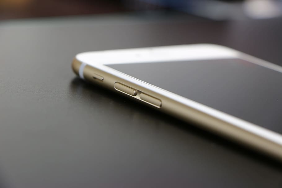 stříbrný android smartphone, stříbrný, android, chytrý telefon, Iphone 6, iphone, iphone6 ​​plus, jablko, Apple mobilní telefony, kancelář, jeden objekt, podnikání, nikdo, detail, poznámkový blok, sdělení, spojení, stůl, bezdrátové technologie, technologie, uvnitř, přenosnost, mobilní telefon, moderní, přenosné informační zařízení, počítač, stálý život, dva objekty, laptop, pero, elektronický organizátor, 1080P