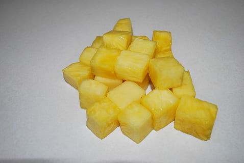 potong dadu, nanas, buah, makanan dan minuman, makanan, tembakan studio, pisang, kuning, makan sehat, dalam ruangan, kesegaran, tidak ada orang, latar belakang abu-abu, kesejahteraan, kentang, masih hidup, merapatkan, latar belakang putih, kentang olahan, siap untuk dimakan, Abu-abu, sekelompok objek, memotong, dicincang, camilan, diet, 4K, CC0, domain publik, bebas royalti