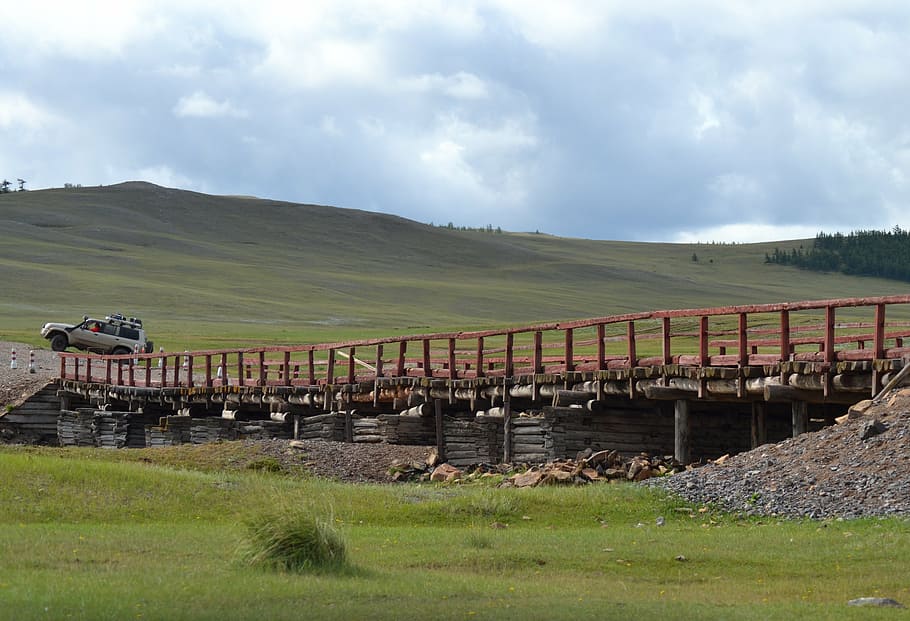 mongolia, pont, estepa, núvol - cel, cel, herba, naturalesa, dia, cap gent, paisatge, medi ambient, camp, transport, planta, muntanya, arquitectura, terra, escena no urbana, estructura construïda, escenics - natura, color verd, escena tranquil·la, a l'aire lliure, 4K